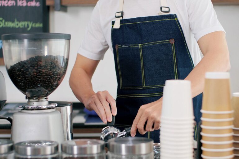 Jakie badania są wymagane do pracy w gastronomii? Kompletny przewodnik 2025